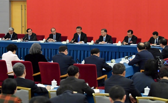 習(xí)近平在看望參加政協(xié)會議的民盟致公黨無黨派人士僑聯(lián)界委員時強調(diào):堅持多黨合作發(fā)展社會主義民主政治 為決勝全面建成小康社會而團結(jié)奮斗 習(xí)近平在看望參加政協(xié)會議的民盟致公黨無黨派人士僑聯(lián)界委員時強調(diào):堅持多黨合作發(fā)展社會主義民主政治 為決勝全面建成小康社會而團結(jié)奮斗