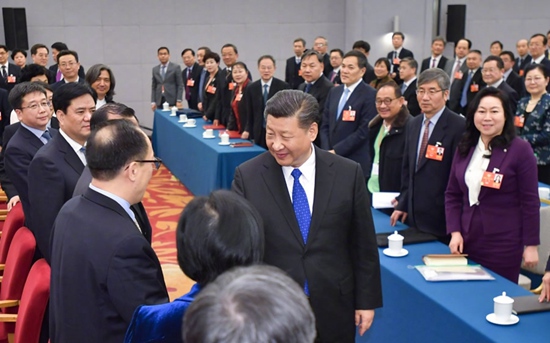 習(xí)近平在看望參加政協(xié)會議的民盟致公黨無黨派人士僑聯(lián)界委員時強調(diào):堅持多黨合作發(fā)展社會主義民主政治 為決勝全面建成小康社會而團結(jié)奮斗 習(xí)近平在看望參加政協(xié)會議的民盟致公黨無黨派人士僑聯(lián)界委員時強調(diào):堅持多黨合作發(fā)展社會主義民主政治 為決勝全面建成小康社會而團結(jié)奮斗