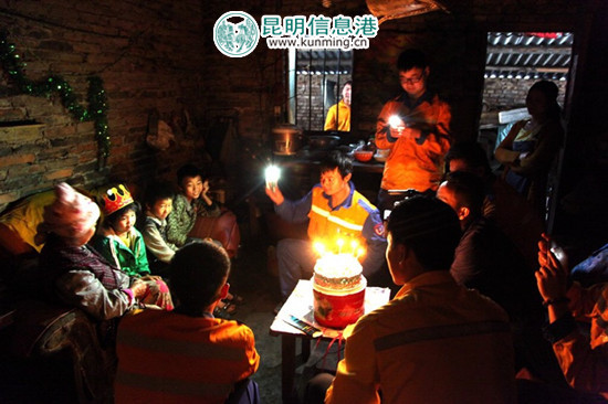 多方愛(ài)心接力 兔唇孤兒踏上圓夢(mèng)之旅  