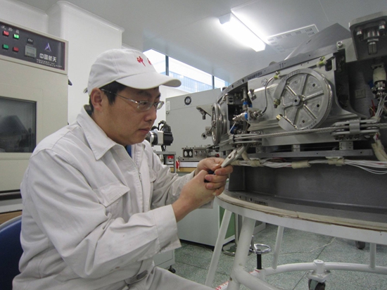 【中國夢實踐者】王曙群:用150萬個數(shù)據(jù)換一次“太空之吻” 【中國夢實踐者】王曙群:用150萬個數(shù)據(jù)換一次“太空之吻”