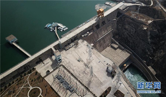 正在春灌補(bǔ)水的劉家峽水庫(kù)庫(kù)區(qū)