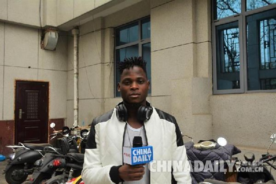 點(diǎn)贊中國！外國留學(xué)生想把這些中國制造“搬”回家