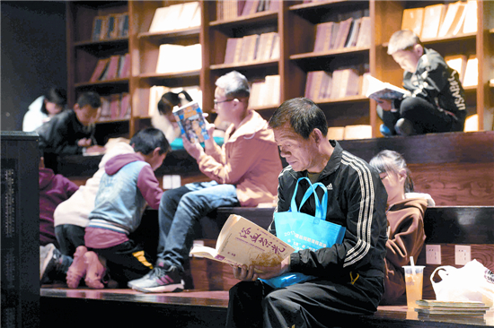 今年清明昆明共125.4萬(wàn)人祭掃