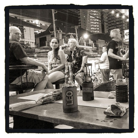 泰國芭提雅:燈紅酒綠外還有難以治愈的寂寞 泰國芭提雅:燈紅酒綠外還有難以治愈的寂寞