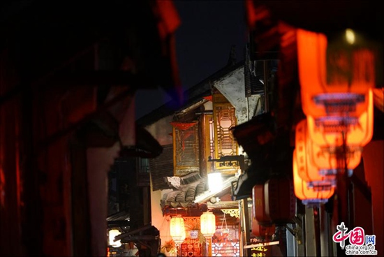 煙花三月晴空下的周莊 迷醉在江南春色里