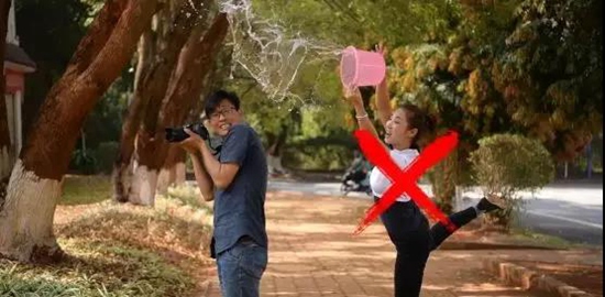 老板 我要請假去德宏過潑水節(jié) 老板 我要請假去德宏過潑水節(jié)