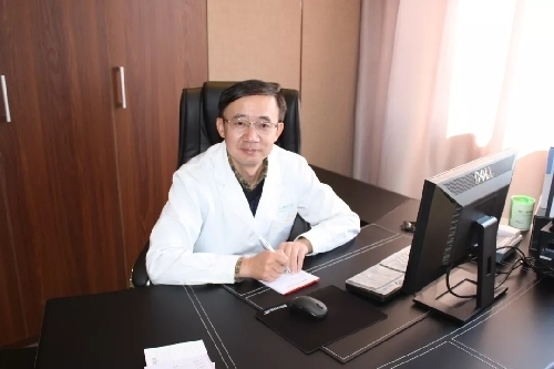 華山眼科醫(yī)療集團(tuán)總院長肖云皋 華山眼科醫(yī)療集團(tuán)總院長肖云皋