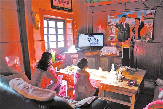 農(nóng)網(wǎng)改造升級(jí)“點(diǎn)亮”群眾幸福生活。