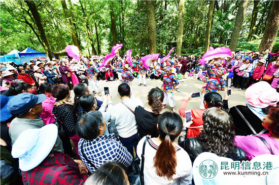 又逢一年“三月三” 12萬市民熱熱鬧鬧“耍西山”