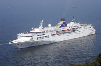 “中華泰山”號(hào)郵輪