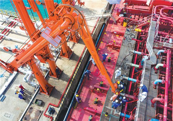 6022214ba31024adbdb3c36c