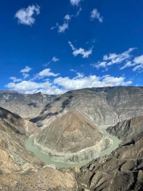 8348a6114dd80759f520b7b7c1c82e8b