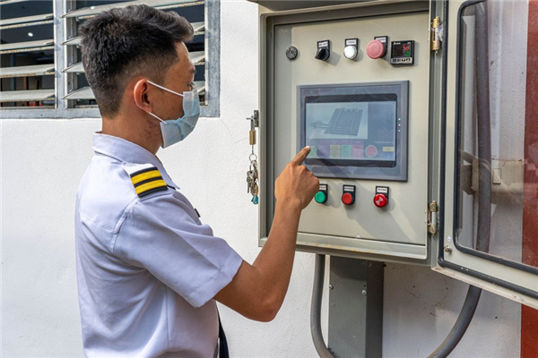 1310342159_16382378134681n