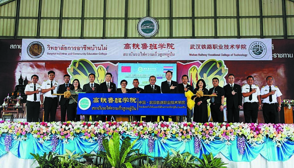 61a6cdb1a310cdd3d81df217 61a6cdb1a310cdd3d81df217