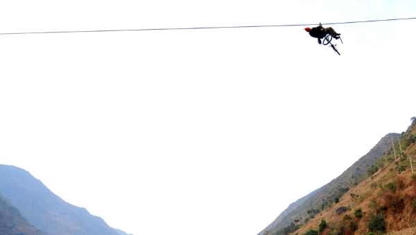 00304667886_d5fbdbf2