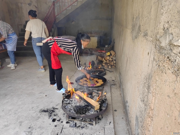 1156601_600x2048 1156601_600x2048