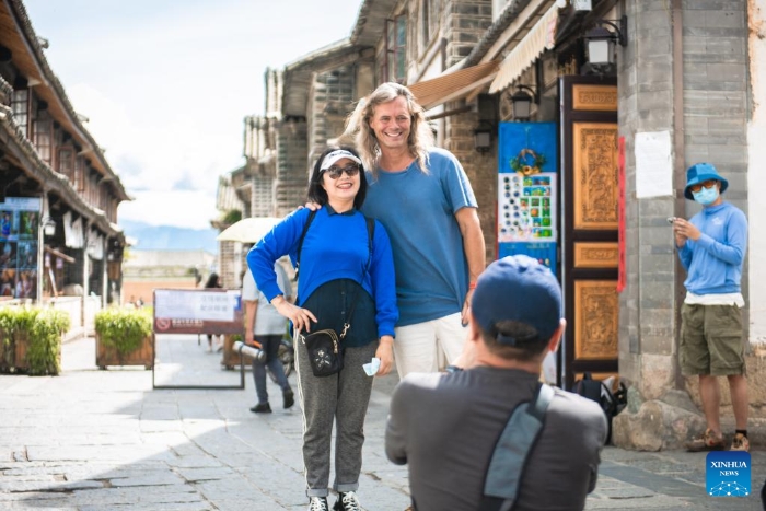 3d890c4c088444a19a73e910ddde95f7