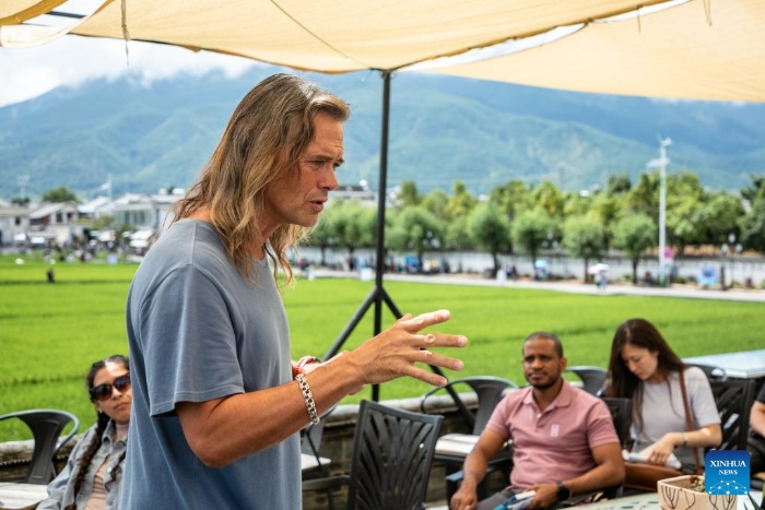 0b128f59700644b2865456b2552f311a