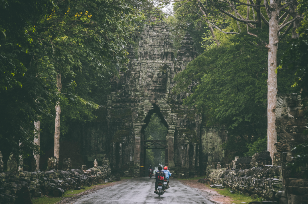 吳哥古跡一處古城門。毛鵬飛攝（新華社）
