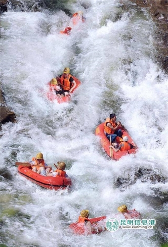 昆明浪海子大峽谷漂流景區(qū)。