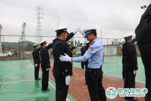 云南省公安廳交警總隊(duì)高支隊(duì)昆玉大隊(duì)青年突擊隊(duì) 云南省公安廳交警總隊(duì)高支隊(duì)昆玉大隊(duì)青年突擊隊(duì)