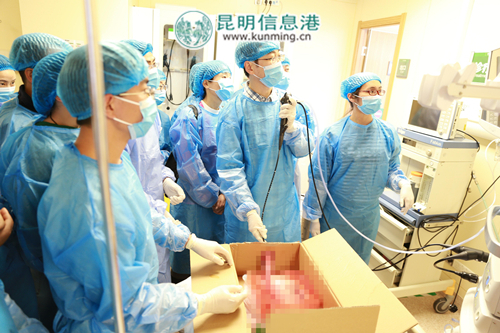 專家手術(shù)演示現(xiàn)場受熱捧