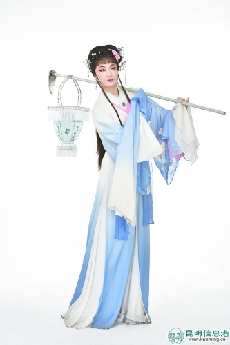 李敏飾演林黛玉