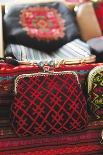 f44d305ea1af1ca418ef12 f44d305ea1af1ca418ef12