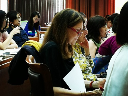 與會(huì)的美國(guó)學(xué)者