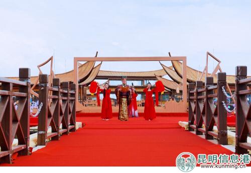 現(xiàn)場(chǎng)演出。