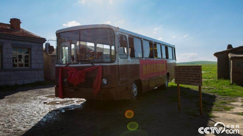 &nbsp;《狼圖騰》電影里大巴車