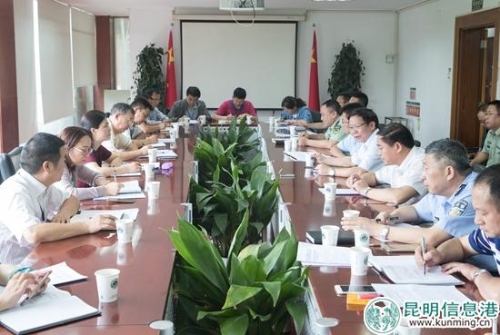 座談會(huì)現(xiàn)場 通訊員馮靖凱攝