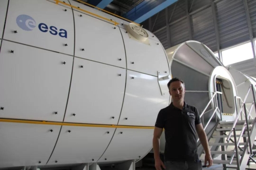 1533353831108_224_1080x720