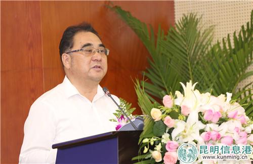 2云南省委組織部副部長(zhǎng)、省人社廳廳長(zhǎng)、黨組書記楊榆堅(jiān)