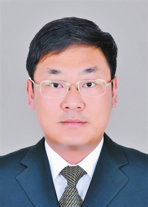 李國(guó)鈺 - 副本 李國(guó)鈺 - 副本