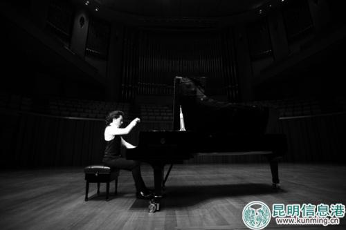 黃紫楠獨(dú)奏2 黃紫楠獨(dú)奏2