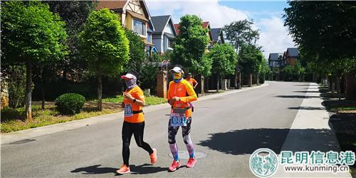 裝備齊全的參賽選手。記者袁瑤溪攝