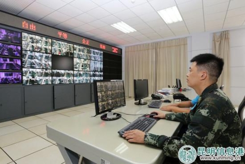 全程實(shí)時(shí)對(duì)各個(gè)考室進(jìn)行監(jiān)控