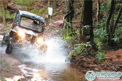 玉龍灣公園全地形汽車