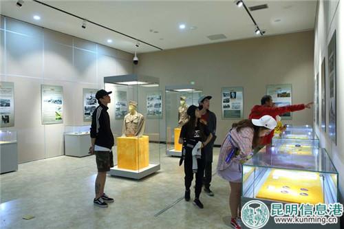 觀展的市民 觀展的市民