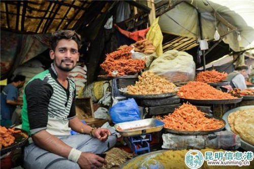 融入當?shù)剡M行深度體驗是系列行程的一大看點  供圖