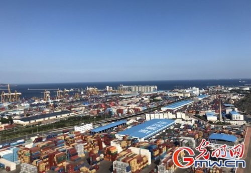 【風(fēng)從海上來】美麗港城大連為東北老工業(yè)基地貼上創(chuàng)新“標(biāo)簽” 【風(fēng)從海上來】美麗港城大連為東北老工業(yè)基地貼上創(chuàng)新“標(biāo)簽”