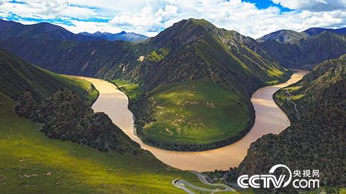 萬(wàn)里長(zhǎng)江第一灣就在這支管護(hù)隊(duì)的巡護(hù)區(qū)內(nèi)。