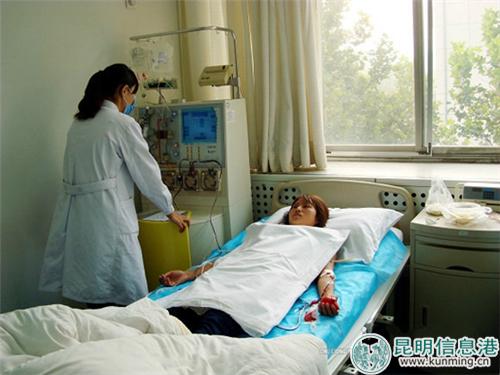 正在捐獻(xiàn)造血干細(xì)胞的冷吉柳