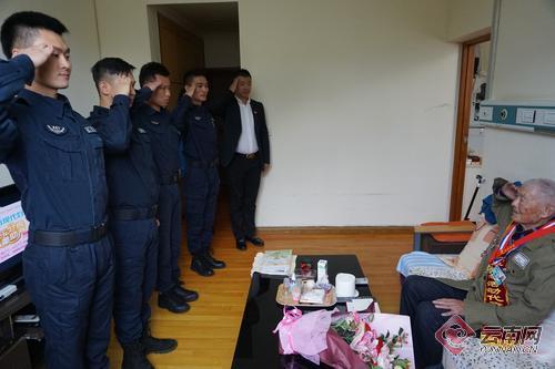 00300114921_4c03d53b 00300114921_4c03d53b