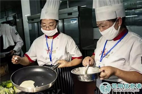 2.比賽正緊張有序的進(jìn)行