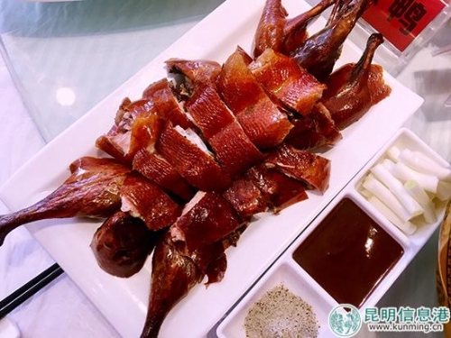 圖片3：美味的宜良烤鴨。