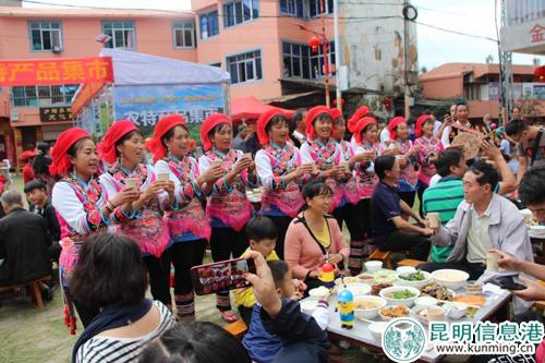 敬遠(yuǎn)方的客人一杯美酒 敬遠(yuǎn)方的客人一杯美酒