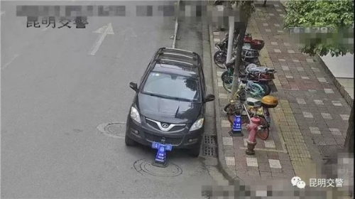 00300125608_9b780d29 00300125608_9b780d29