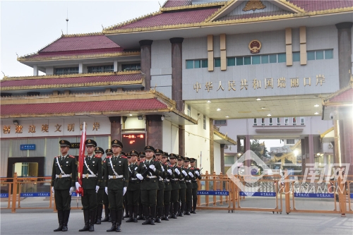 00300132732_156006f1 00300132732_156006f1